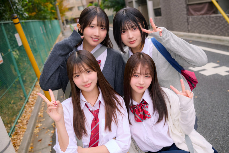 める＆ひかり＆もあ＆ゆみ サンプル画像 1