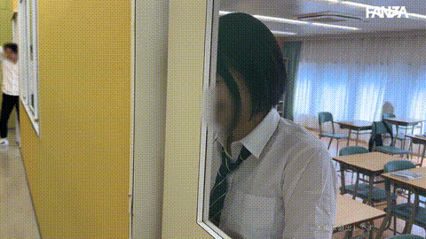 動画の約50%地点のGIFサンプル
